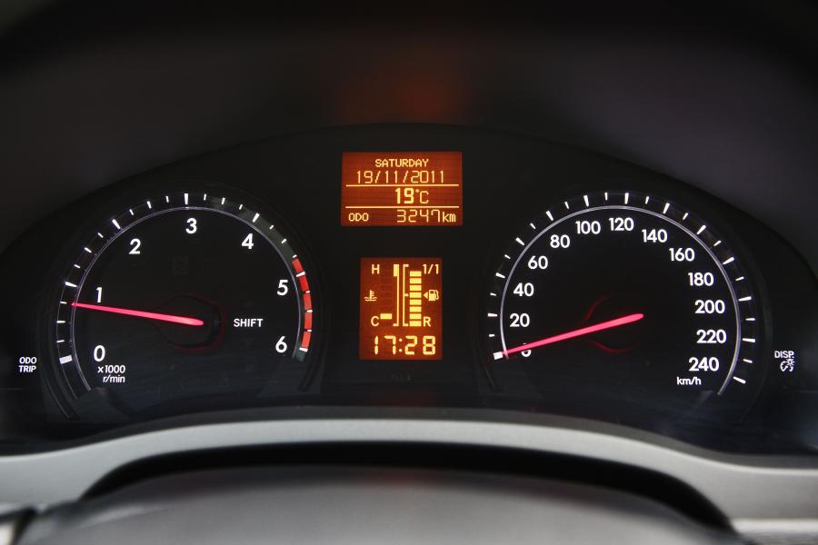  Toyota Avensis SW 2011 года  (фото 23 из 60)